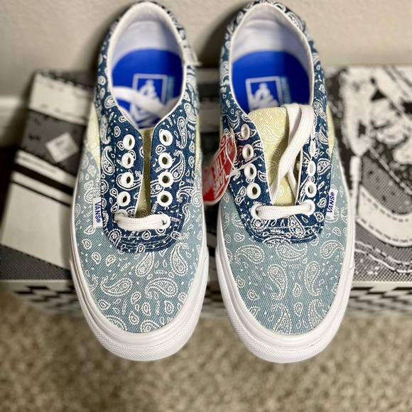 Vans Ultra Cush Sneakers in Paisley - Picture 3 of 7